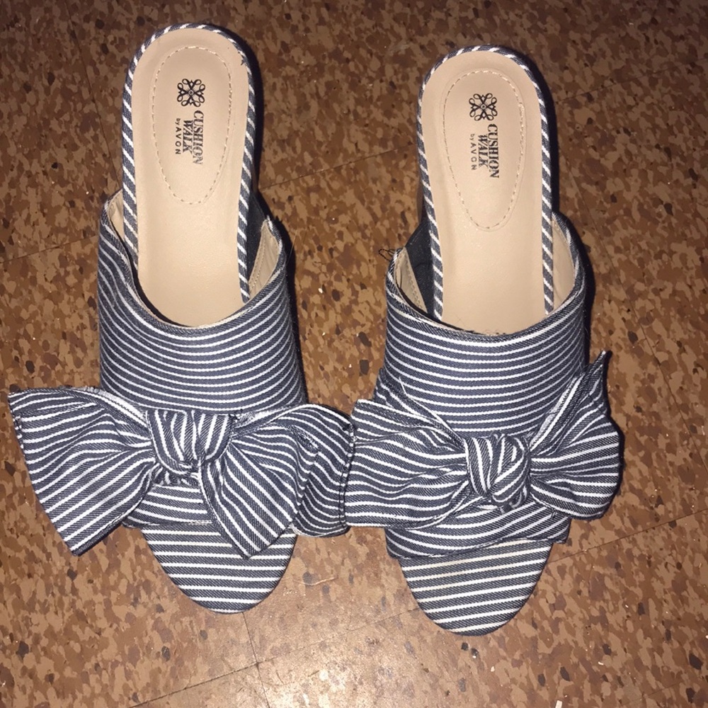Striped Bow Heel